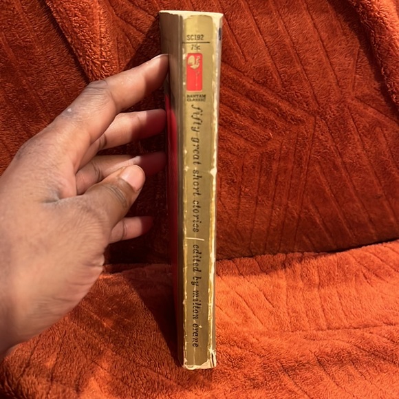 50 great short stories ( copyright 1962 ) - Picture 4 of 10